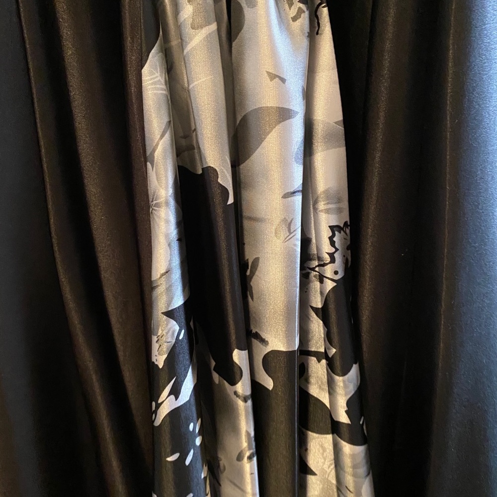 Dress - Picture 6 of 7
